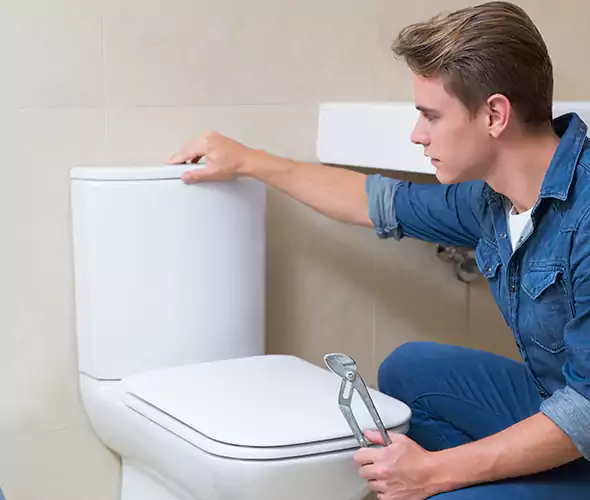 Expert Plumber for Toilet Replacement in Ridge, NY: Schedule Affordable Toilet Replacement Services with Us