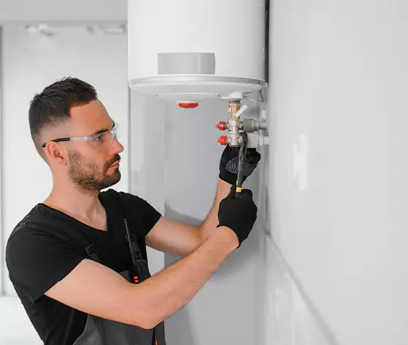 Expert Plumber for Water Heater Expansion Tank Installation in Ridge, NY